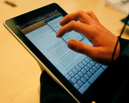 cresce l'uso del tablet tra i giovani 