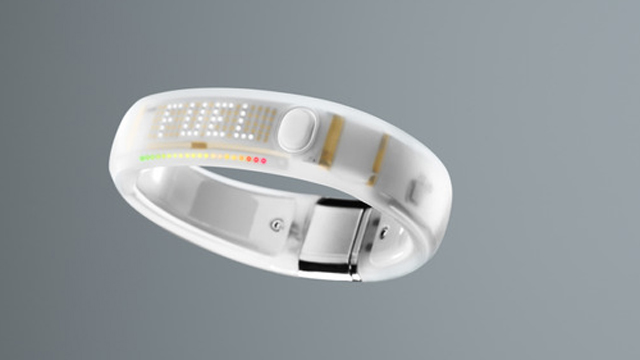 Nike + Fuel Band Nike + Fuel Band, il bracciale che calcola le calorie bruciate