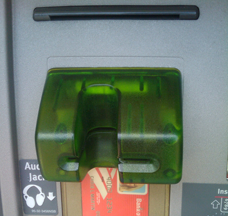 Anti-skimmer