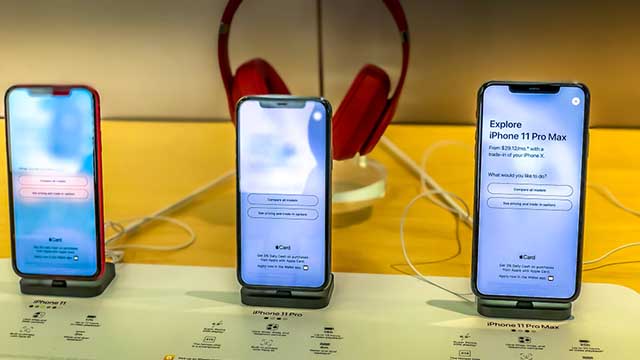 iPhone 11